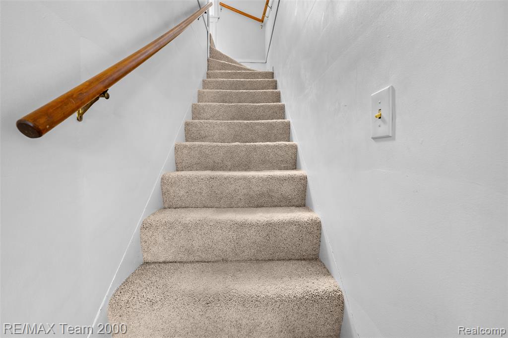 7555 Mayfair Street, Taylor, MI 48180 — Photo 19