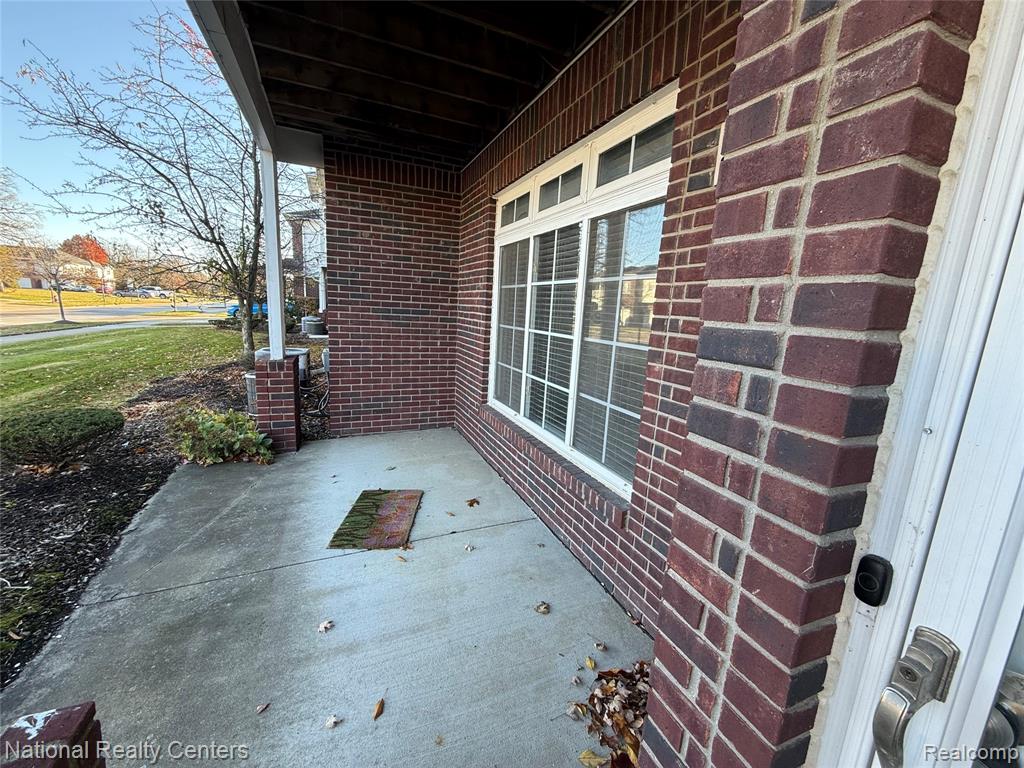 5686 Acorn Lane, Sterling Heights, MI 48314 — Photo 20