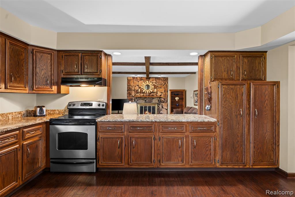 46959 Spruce Drive, Shelby Twp, MI 48315 — Photo 14