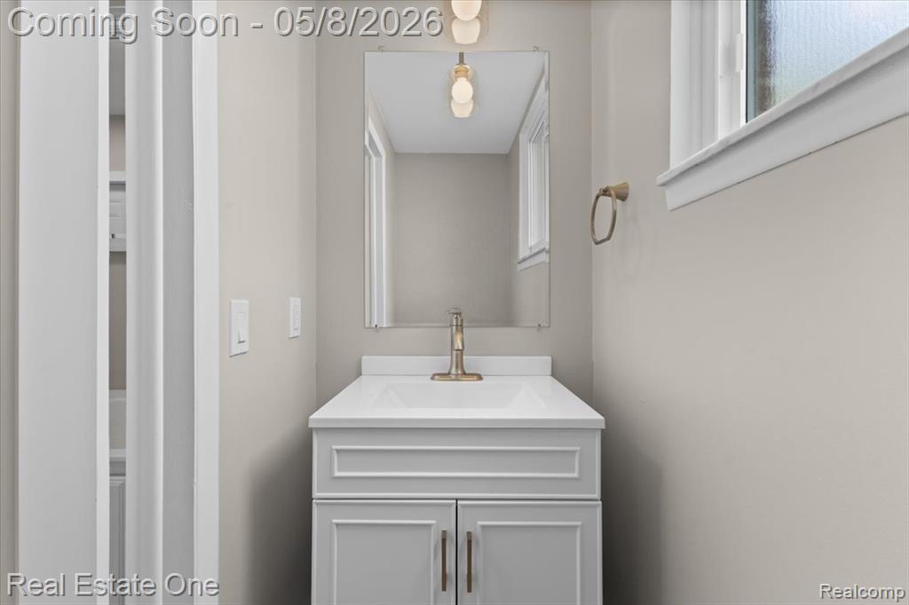 599 Thurber Drive, Troy, MI 48085 — Photo 31
