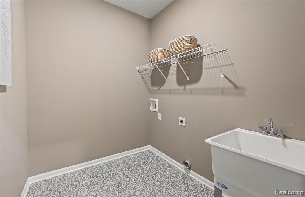 42823 Arbor Drive, Clinton Twp, MI 48038 — Photo 16