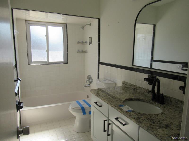10 3rd Street, Mount Clemens, MI 48043 — Photo 8