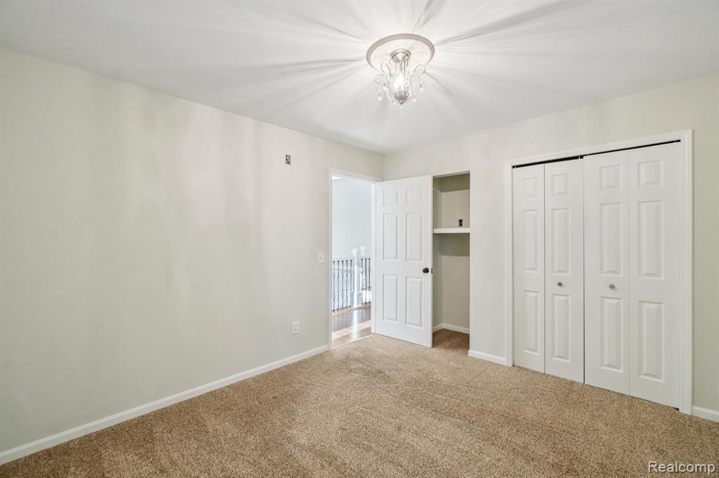 4123 Windiate Park Drive, Waterford, MI 48329 — Photo 38