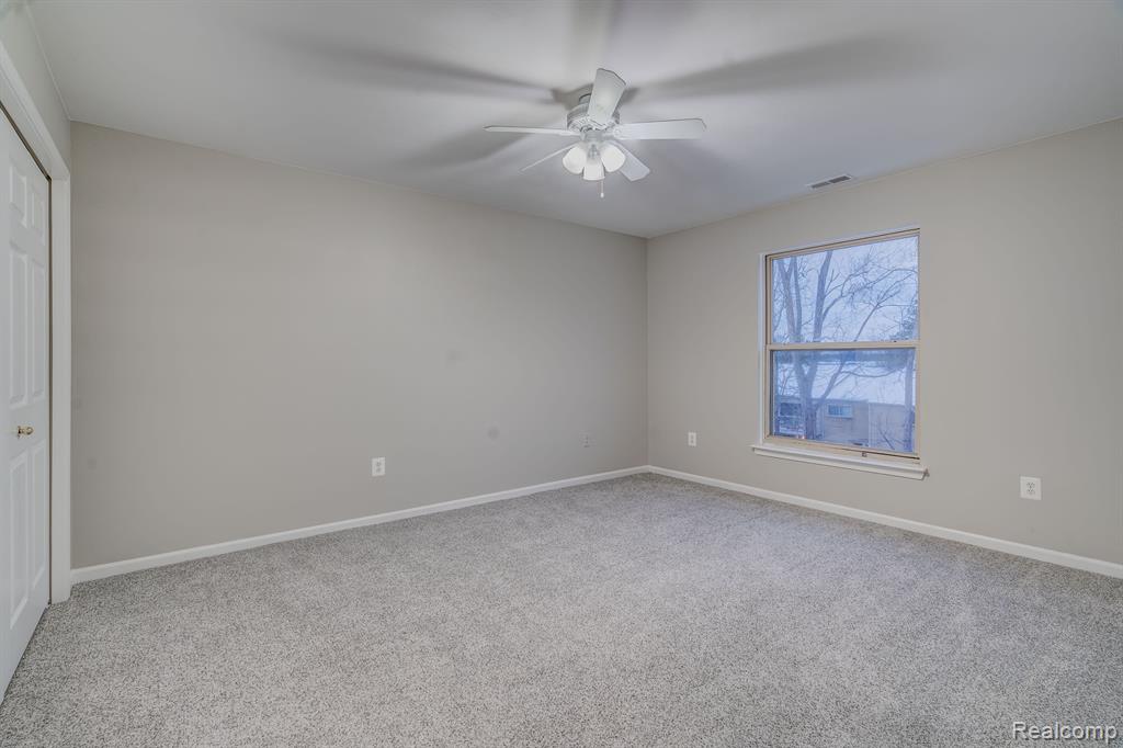 1111 FOUNTAIN VIEW Circle, South Lyon, MI 48178 — Photo 40