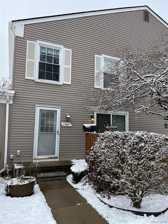 23667 STONEHENGE Boulevard, 34L, Novi, MI — Photo 2
