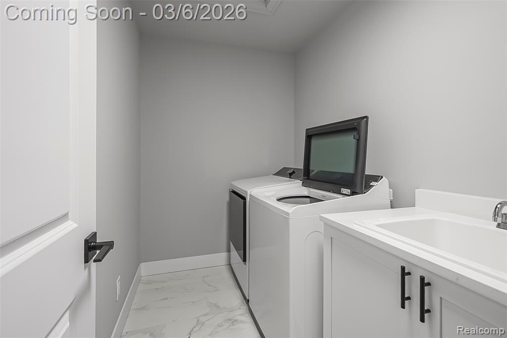 50766 Mistwood Drive, Macomb, MI 48042 — Photo 17