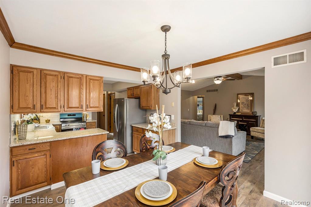 51860 SALVATORI Drive, Chesterfield, MI 48047 — Photo 14