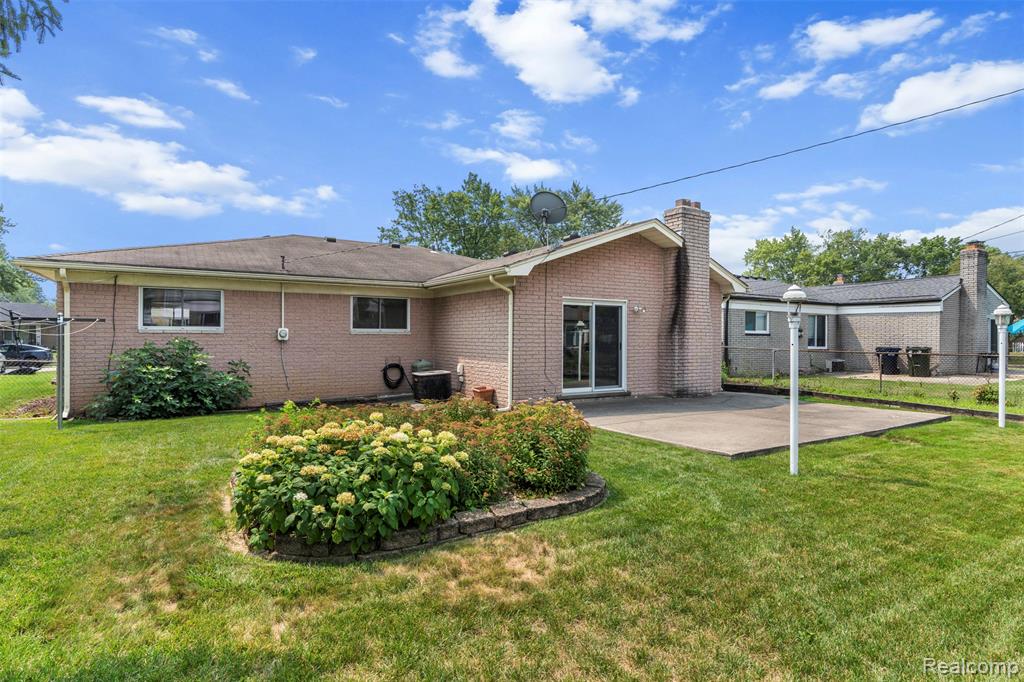 4145 Augustine Drive, Sterling Heights, MI 48310 — Photo 30