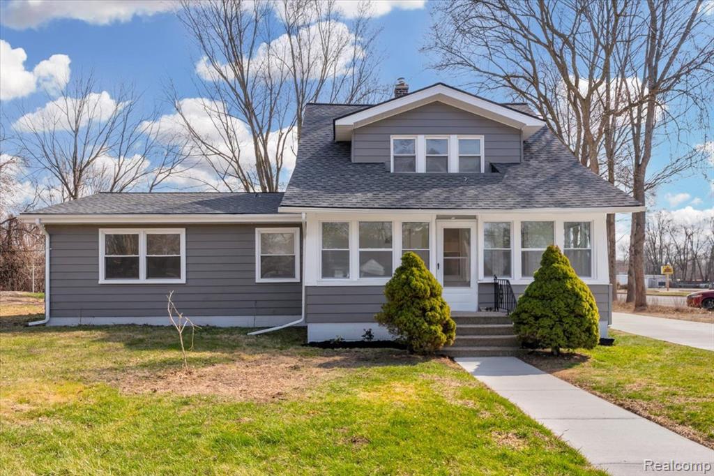 40 Burbank, Ypsilanti, MI 48198 — front exterior