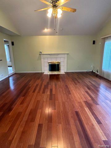 4038 WORTHINGTON Drive, Troy, MI 48085 — Photo 18