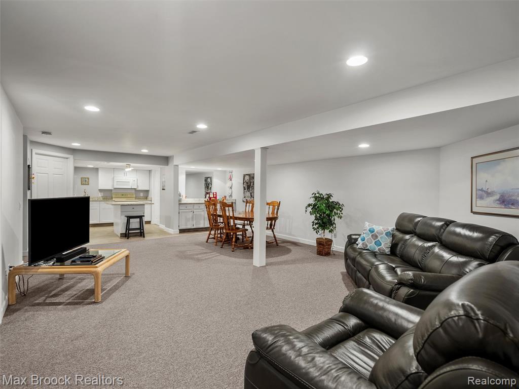 51197 Blackhawk Lane, Macomb, MI 48042 — Photo 34