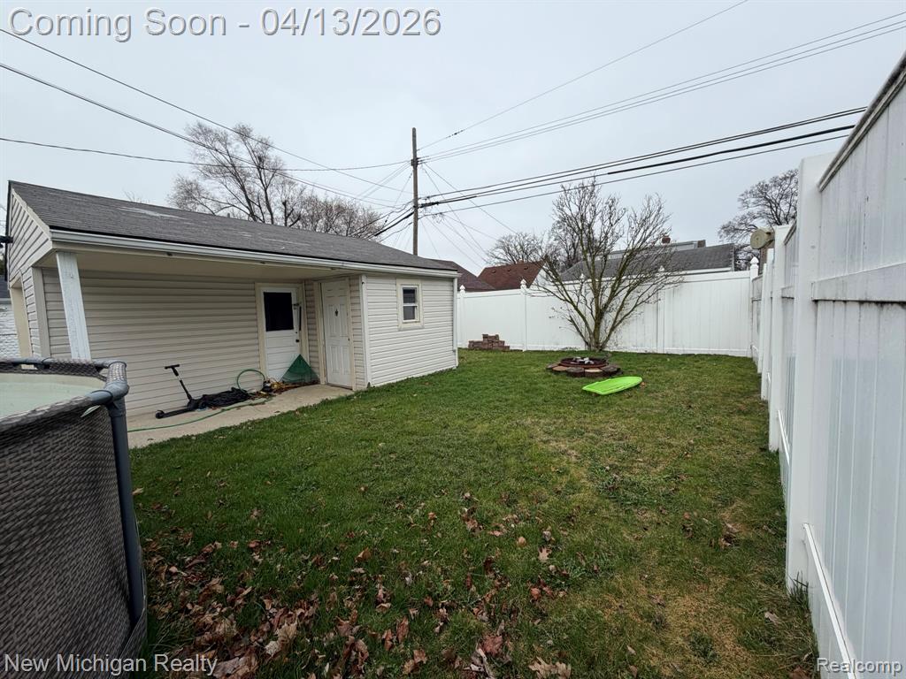 6671 Mayfair Street, Taylor, MI 48180 — Photo 9
