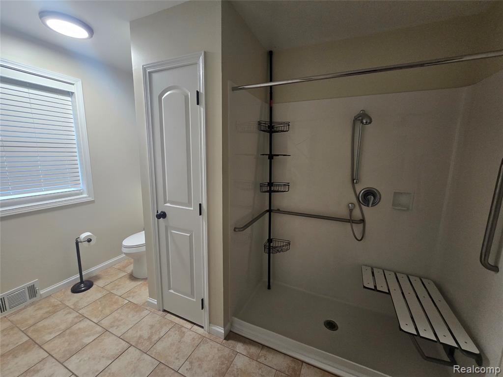 2060 Carleton West Road, Carleton, MI 48117 — Photo 15