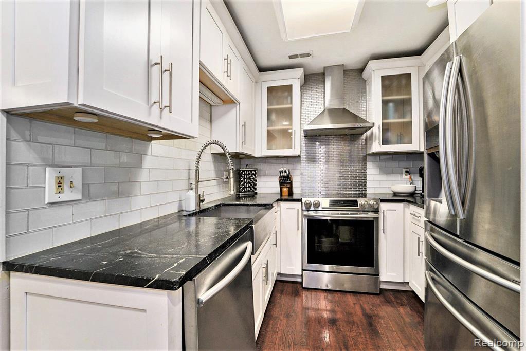 1332 S MAIN Street, Royal Oak, MI 48067 — Photo 13