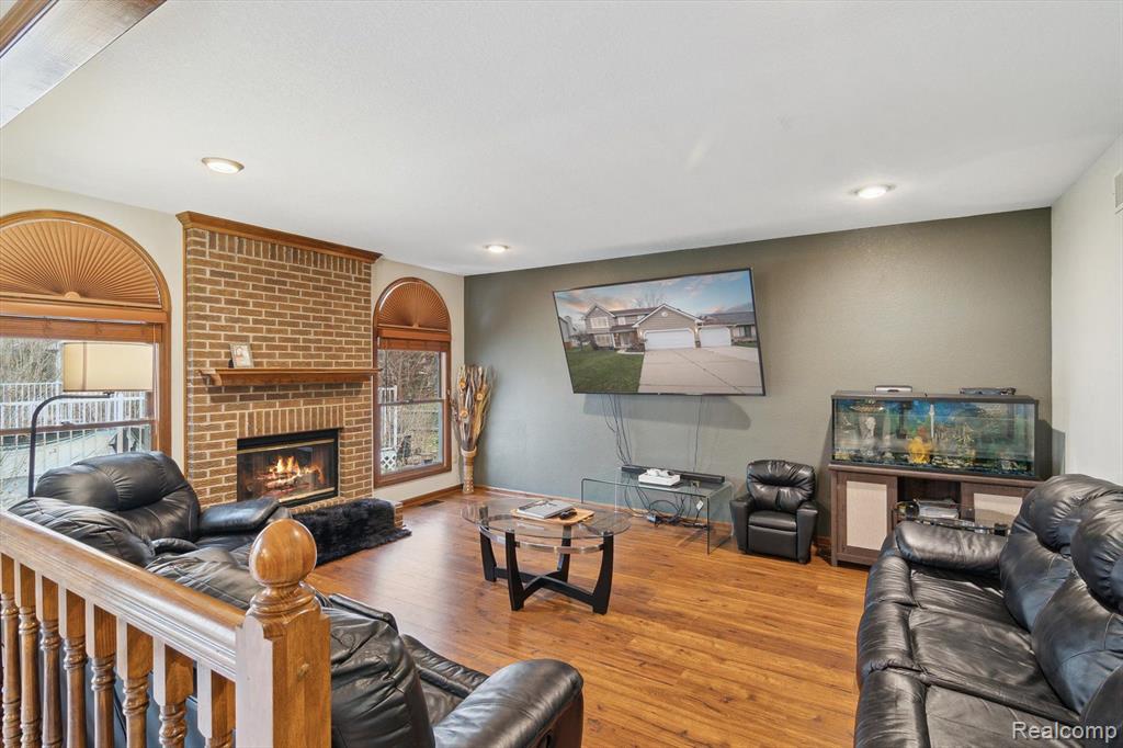925 DONNALEE Drive, Monroe, MI 48162 — Photo 15