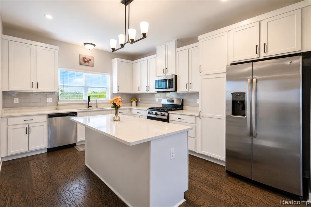 41626 Orianna Lane, Novi, MI — Photo 11