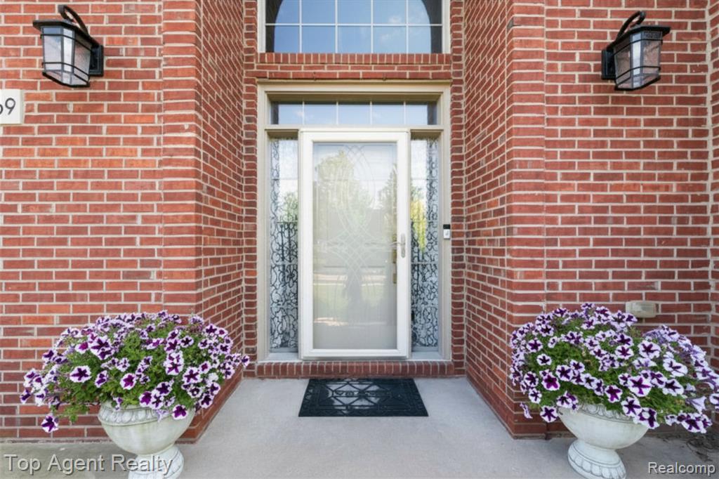 48869 Woodson Way, Canton, MI 48187 — Photo 57