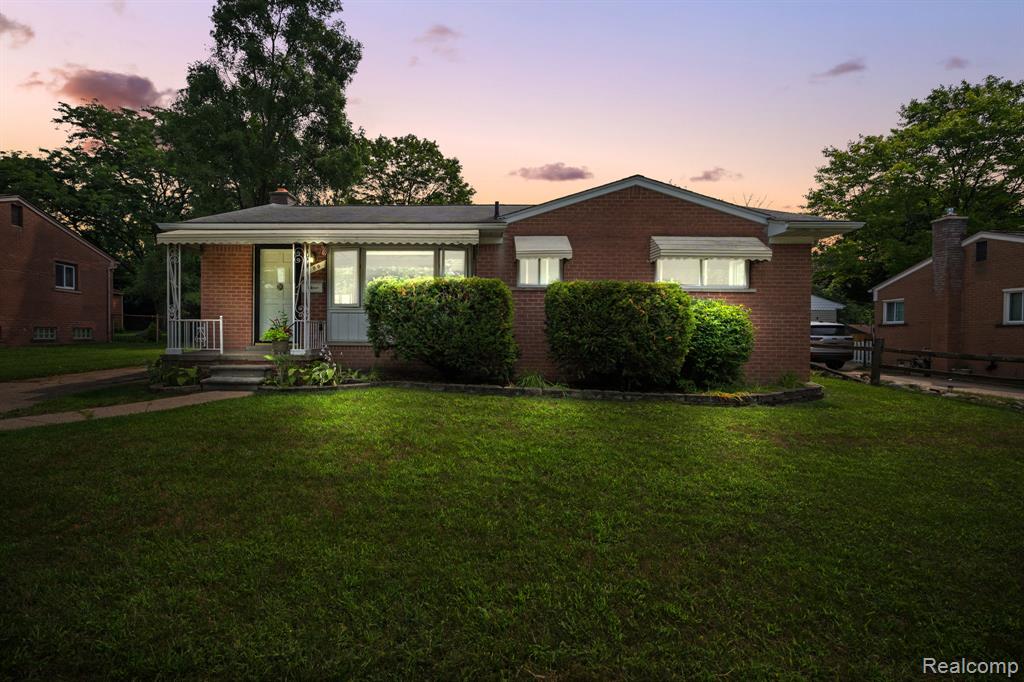 790 Friar Drive, Milford, MI 48381 — Photo 3