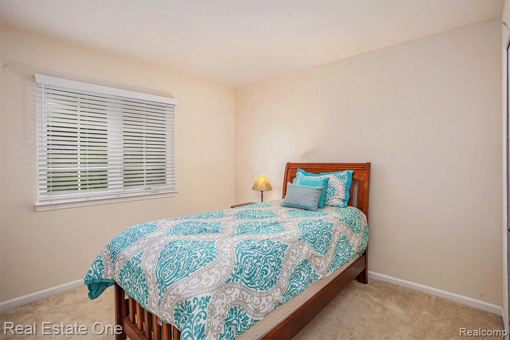 589 Rumson Court, White Lake, MI — Photo 24