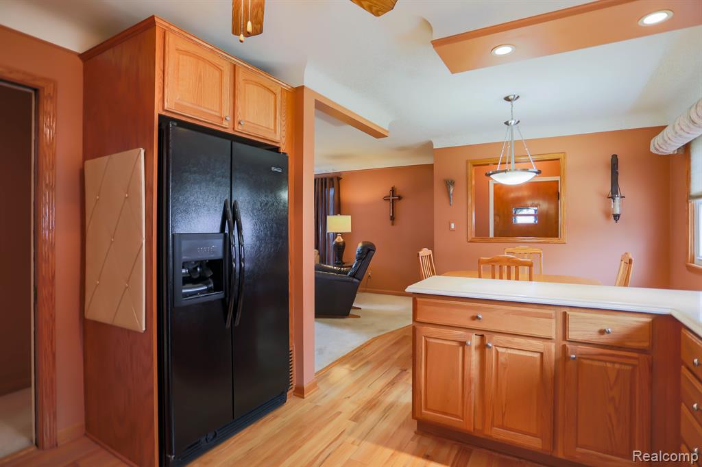 6832 Engleman, Center Line, MI 48015 — Photo 14