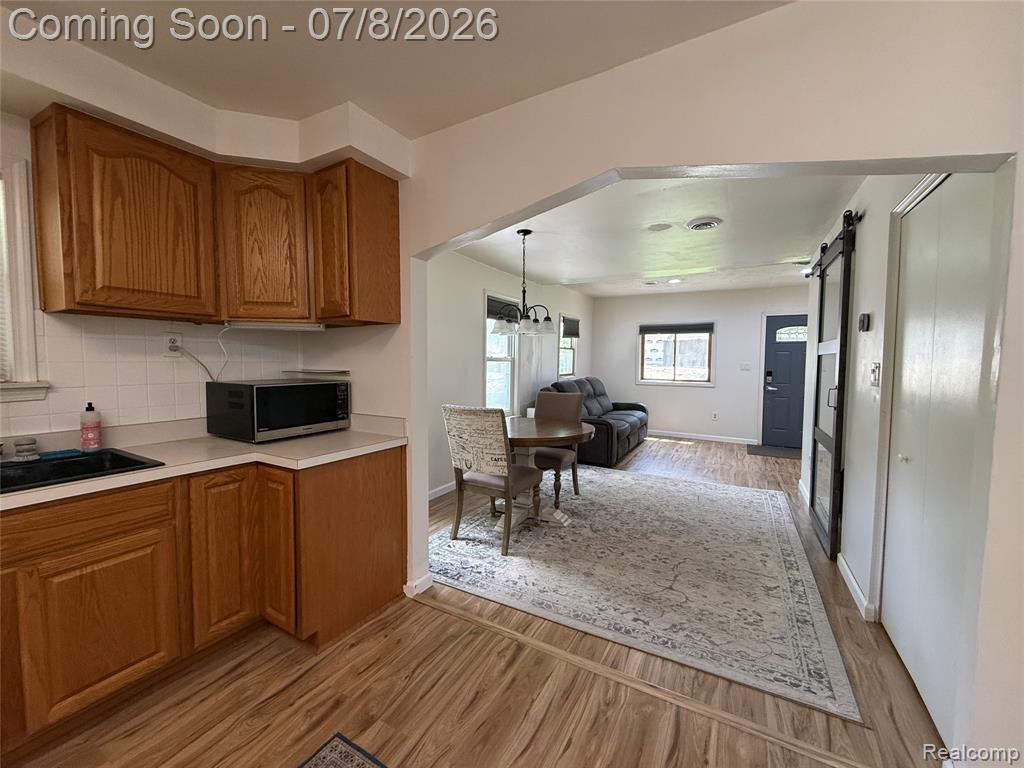 756 Cedarlawn Road, Waterford, MI 48328 — Photo 10