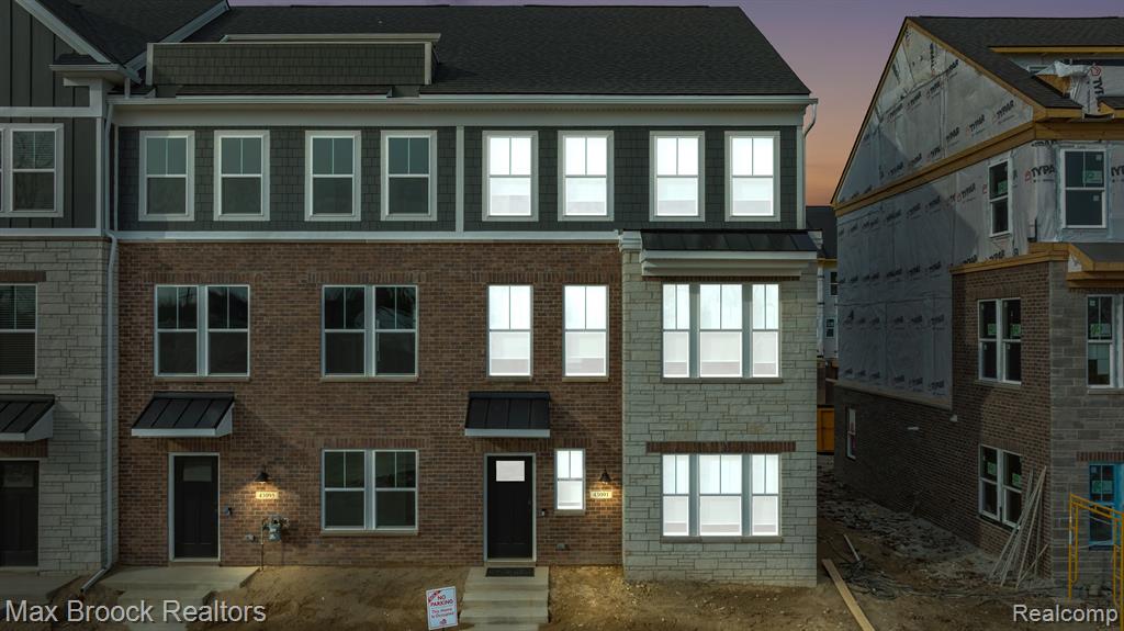 43091 Atwood Avenue 48 NE Atwood Avenue NE, 48, Novi, MI — Photo 4