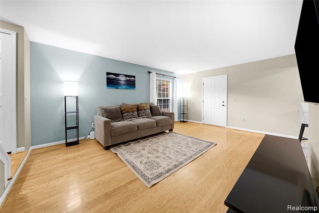 44167 Providence Drive, 326, Clinton Twp, MI 48038 — Photo 6