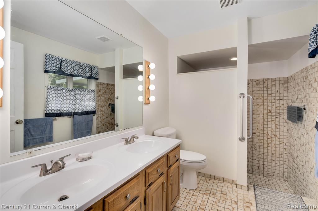 13680 S Seymour Road, Montrose, MI 48457 — Photo 54