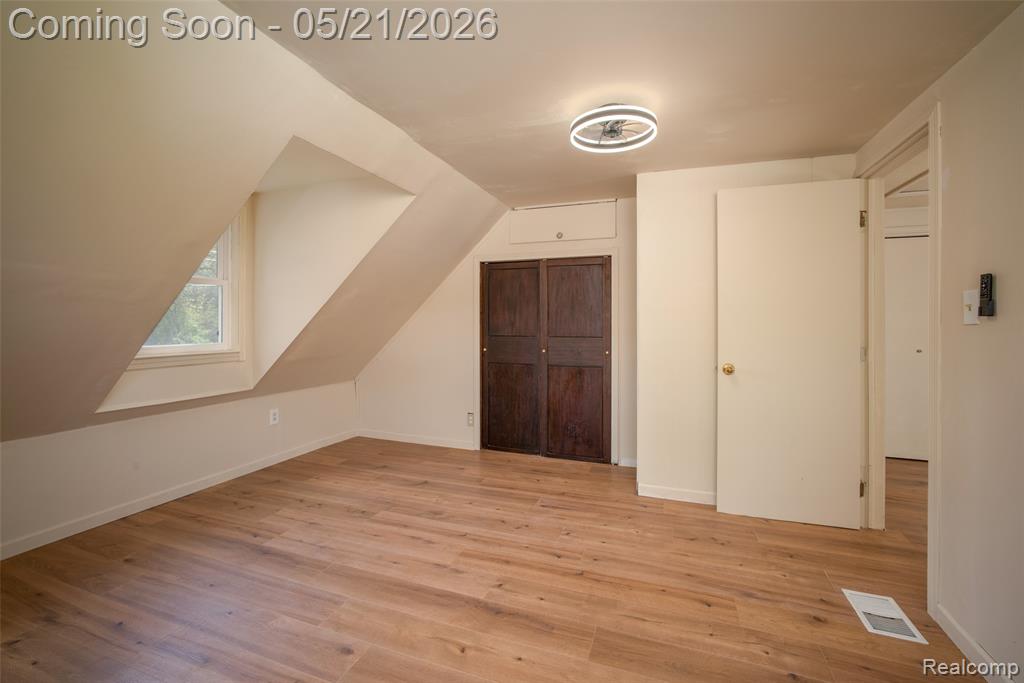 420 Wellsboro Street, Walled Lake, MI 48390 — Photo 27