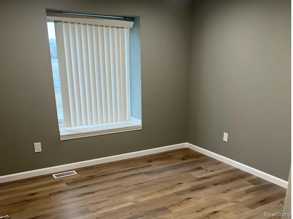 29600 CITY CENTER Drive, 4, Warren, MI 48093 — Photo 15