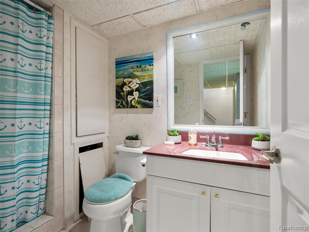 43043 W Kirkwood Drive, Clinton Twp, MI 48038 — Photo 21