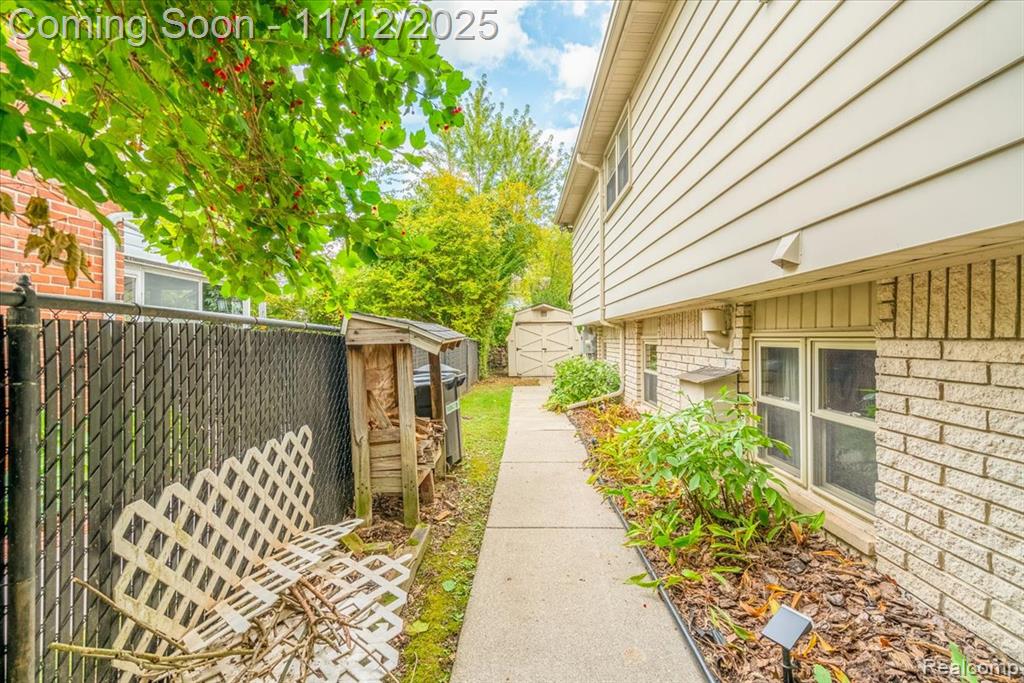 14898 Old Town Drive, Riverview, MI 48193 — Photo 5