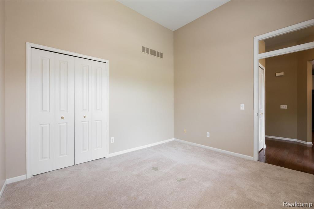 40658 Saint Louis Drive, Clinton Twp, MI 48038 — Photo 39