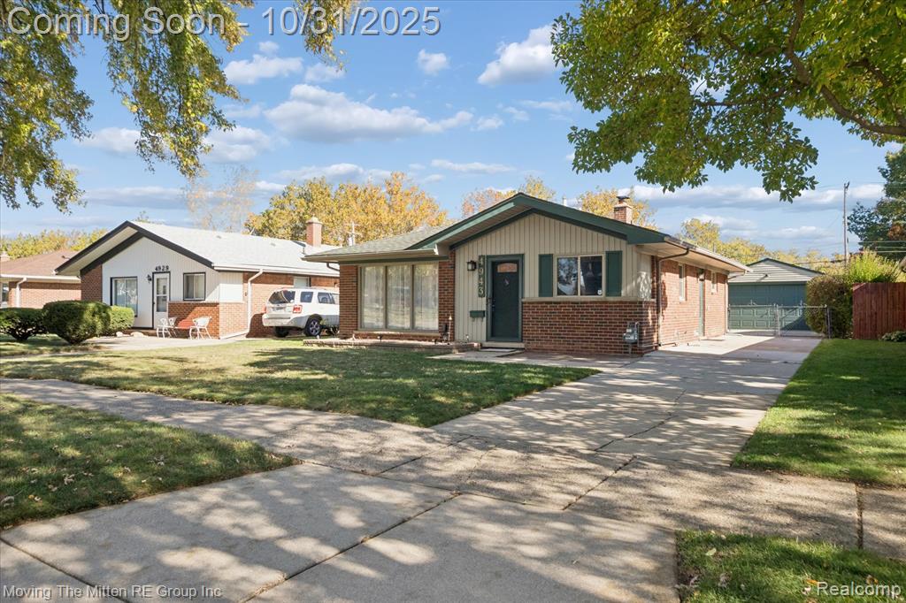 4943 Pardee Avenue N, Dearborn Heights, MI 48125 — front exterior
