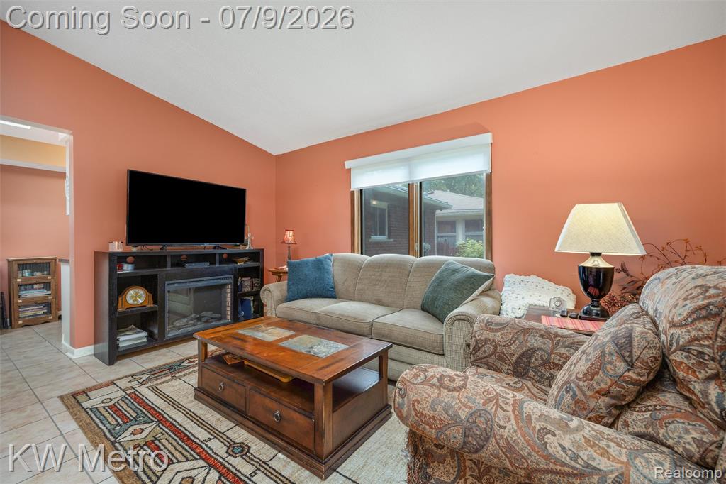 20665 Woodcrest Street, Harper Woods, MI 48225 — Photo 30