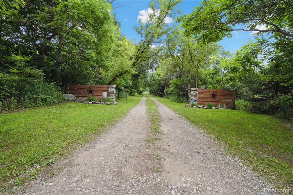 11247 Roberts Road, Stockbridge, MI 49285 — Photo 49