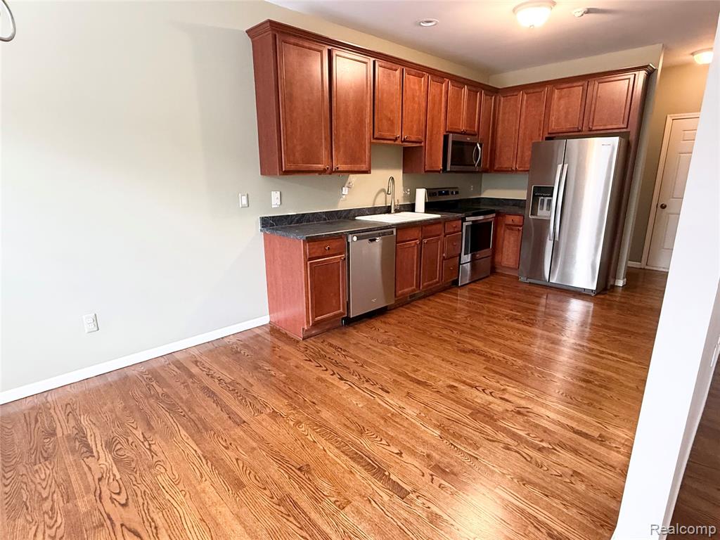 41271 N Maplewood Drive, Canton, MI 48187 — Photo 9