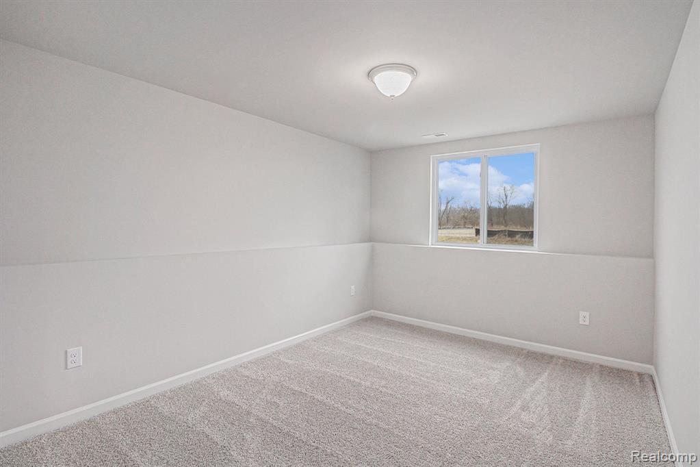 8346 Majestic Boulevard, Fowlerville, MI 48836 — Photo 15
