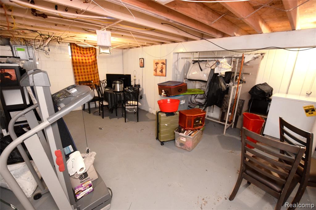 4301 Pengelly Road, Flint, MI 48507 — Photo 10