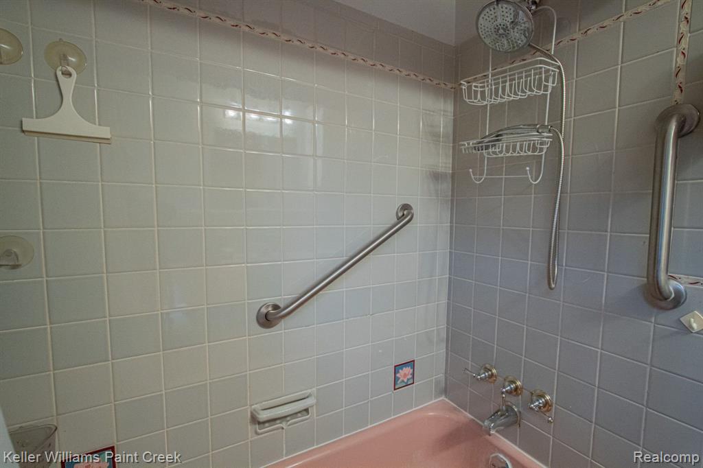 49525 SHELBY Road, Shelby Twp, MI 48317 — Photo 19