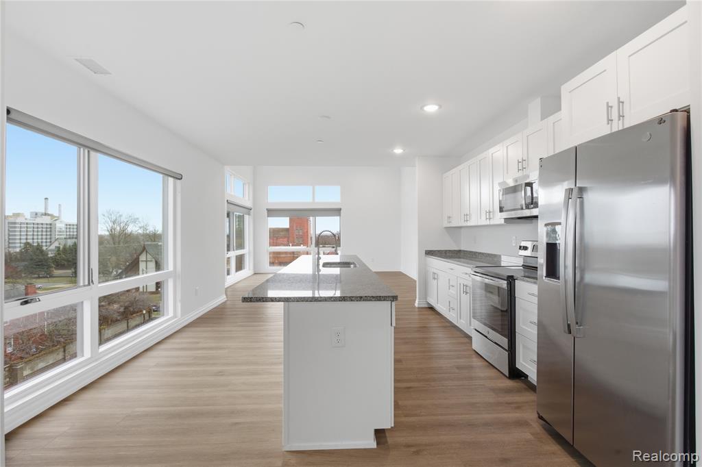 166 Oak st Street, Wyandotte, MI, 48192