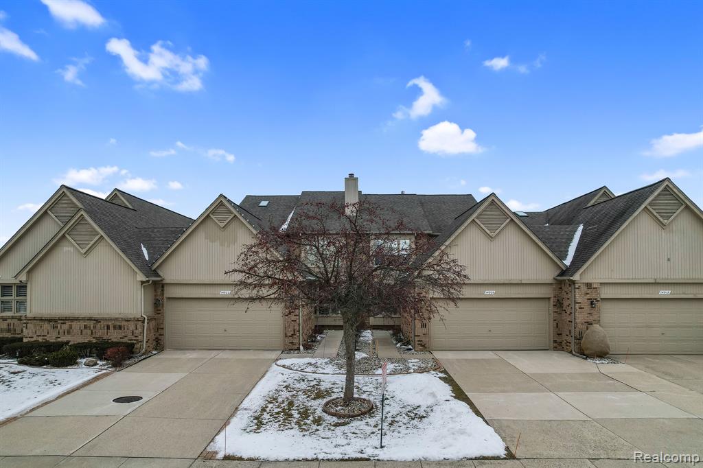 14922 STONEY BROOK Drive W, Shelby, MI 48315 — Photo 2