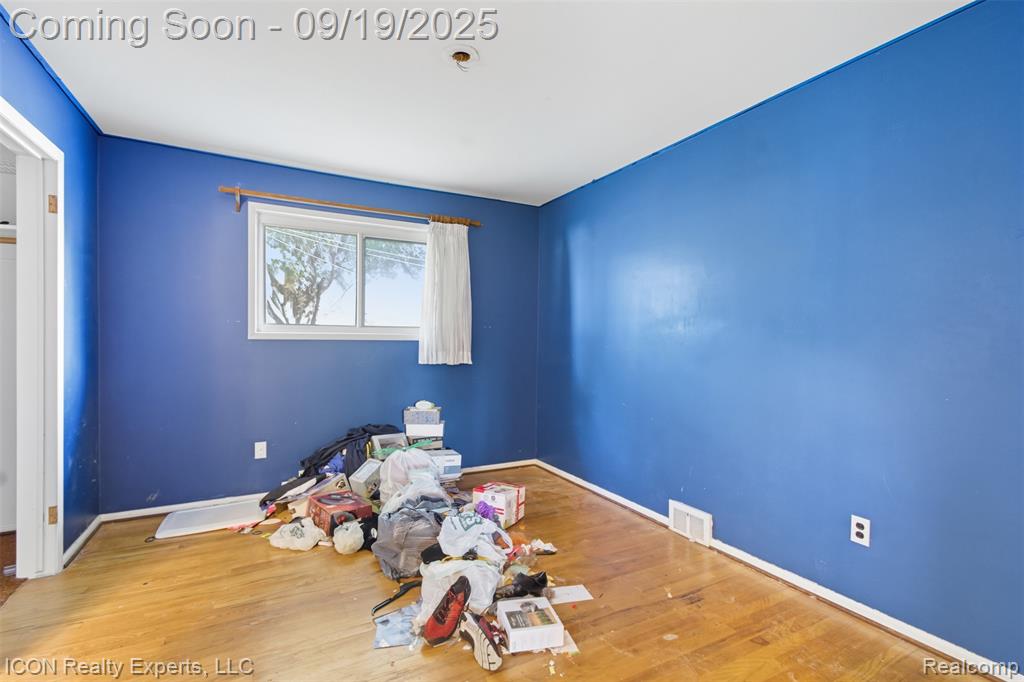8843 Headley Drive, Sterling Heights, MI 48314 — Photo 12