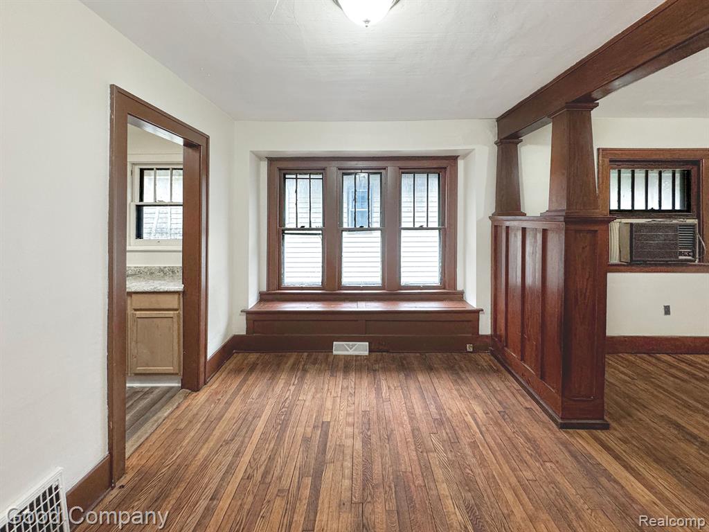 81 S TASMANIA Street, Pontiac, MI 48342 — Photo 12