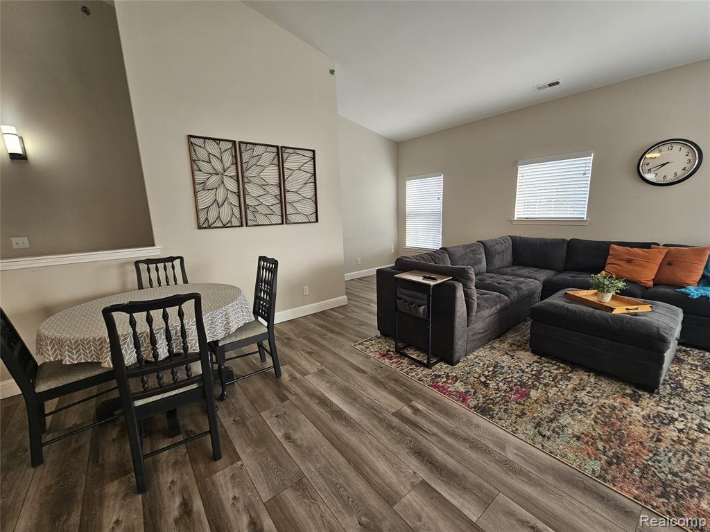 42627 Park Cresent Drive, 36, Sterling Heights, MI 48313 — Photo 16
