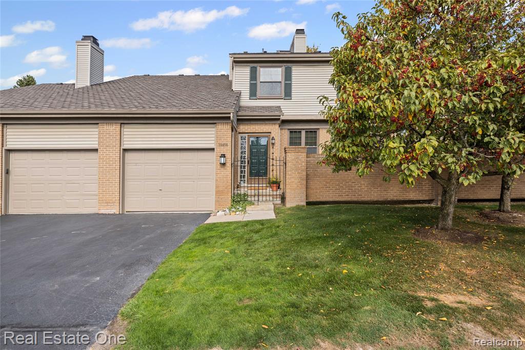 38494 Windsor, 54, Farmington Hills, MI 48331 — Photo 3