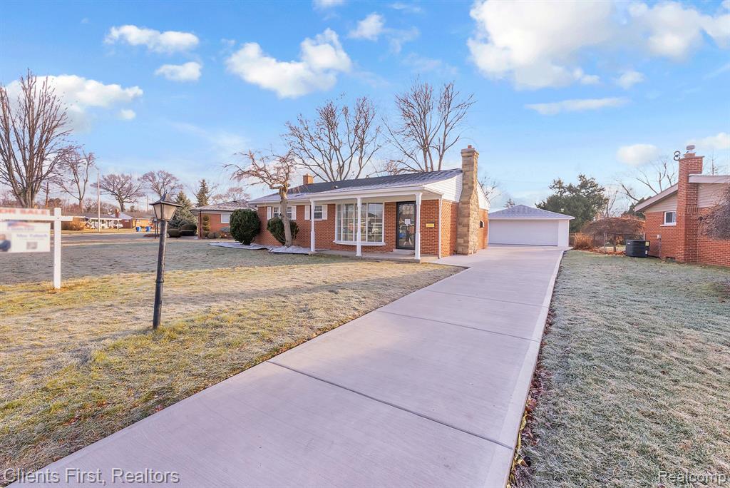 8680 Mercedes Street, Dearborn Heights, MI 48127 — Photo 2