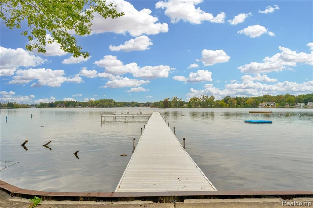 5050 Whitlow Court, Commerce Twp, MI 48382 — Photo 43