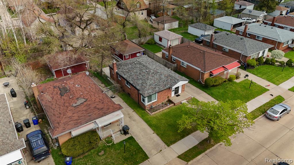 6781 Iowa Street, Hamtramck, MI 48212 — Photo 33