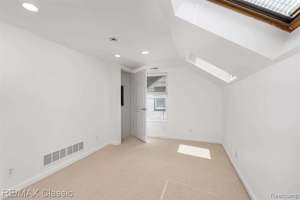 605 Fernwood Road, Royal Oak, MI 48067 — Photo 22